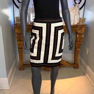 White House Black Market Black and White Pencil Skirt